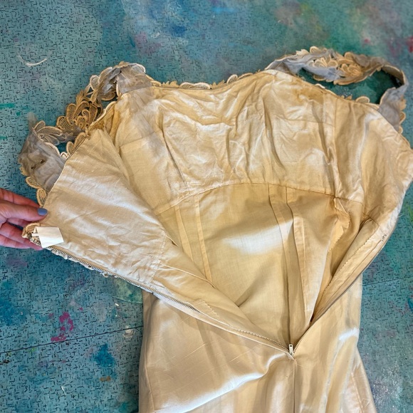 Mid Century Classic Dress - Picture 7 of 14